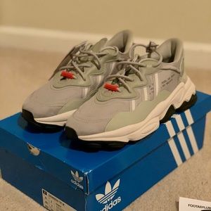 NWT Women’s Adidas Ozweego US Size 8.5